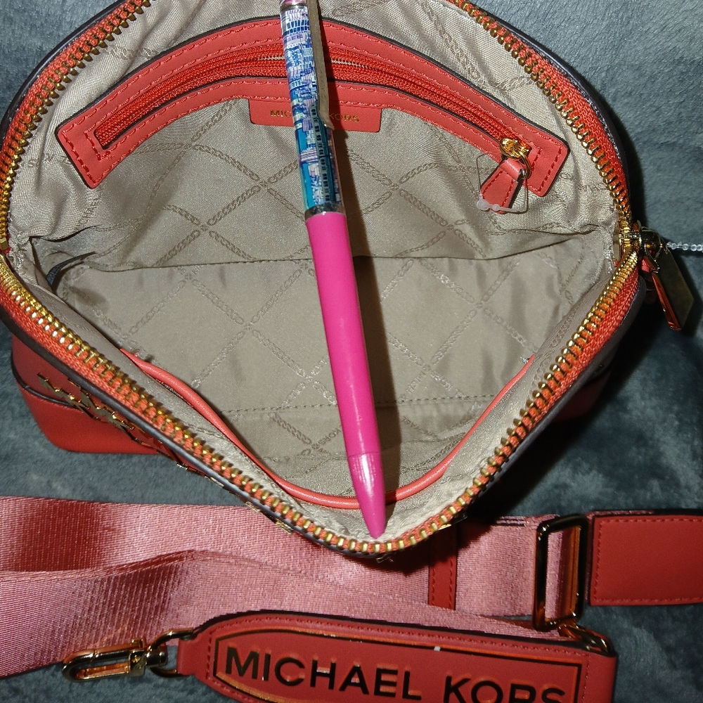 Fabulous Michael Kors Coral Crossbody - Picture 5 of 5
